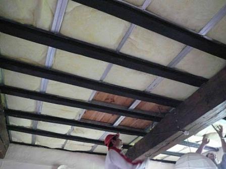 Ako zahriať strop v súkromnom dome? Výber materiálu