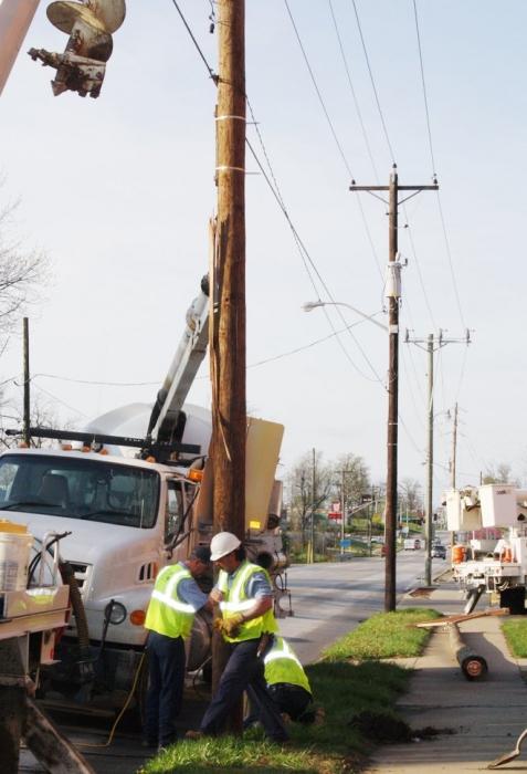 inštalácia stĺpika pre náklady na elektrickú energiu