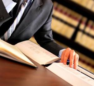 opis pracovného pomeru právneho poradcu