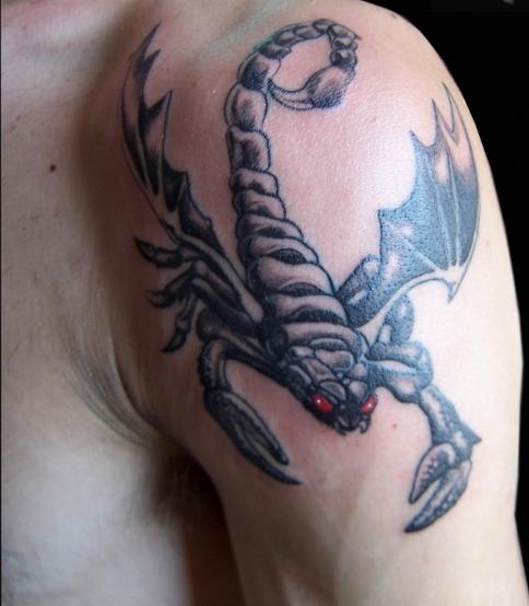 Moderné tetovanie: čo znamená škorpión