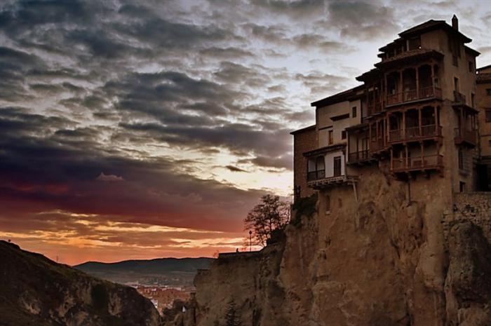 V tejto budove sa nachádza archeologické múzeum mesta Cuenca, ktoré je hlavným lákadlom mesta