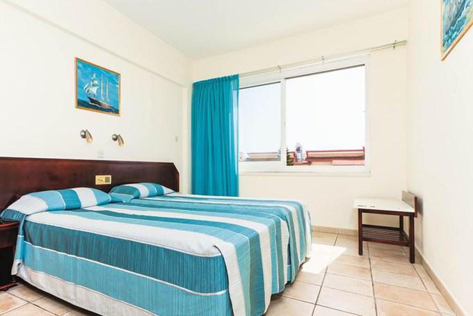 jacaranda hotelové apartmány 3 protaras cyprus recenzie