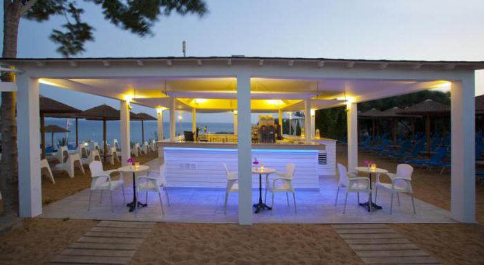 Malama Beach Holiday Village 4 * (Cyprus, Protaras): popis hotela a posudky