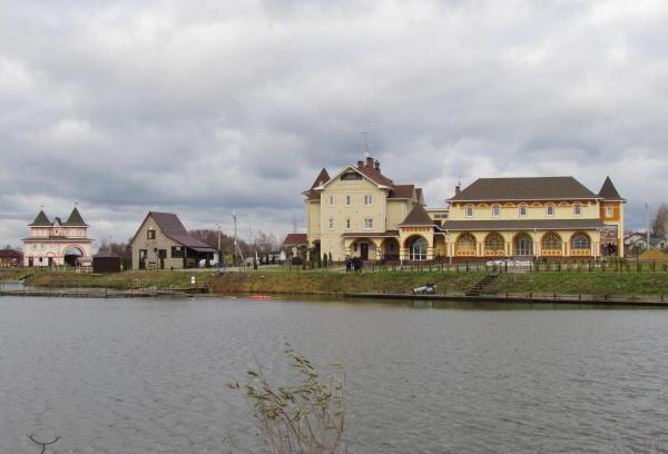 Ponte Lake - vynikajúce miesto na rekreáciu a rybolov