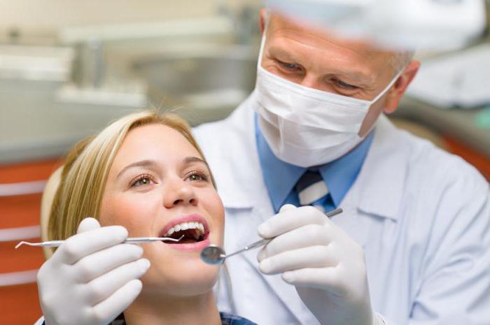 Akrylové zubné protézy: výhody a nevýhody, recenzie